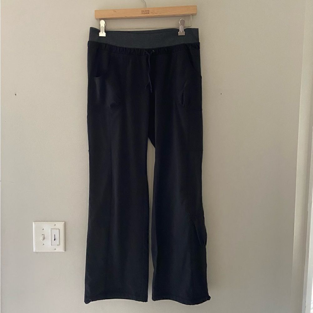 Athleta unlined black pants size 8